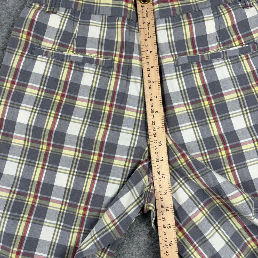 Y2K Faded Glory Plaid Shorts Mens 32 Gray Yellow Tartan Casual Summer Flat Front